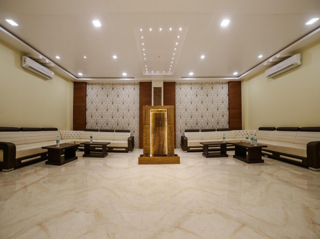 Hotel Golden Heritance Puskár Kültér fotó