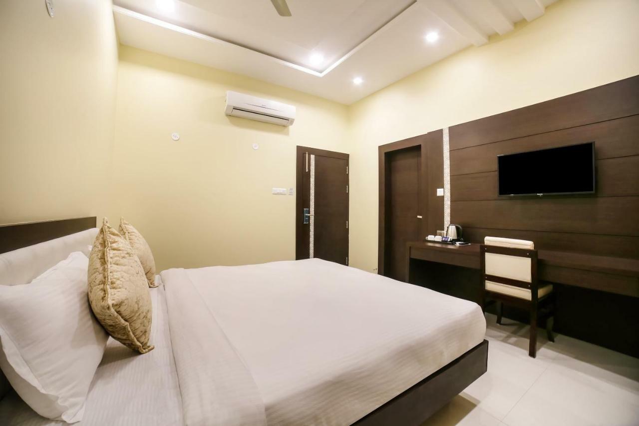 Hotel Golden Heritance Puskár Kültér fotó