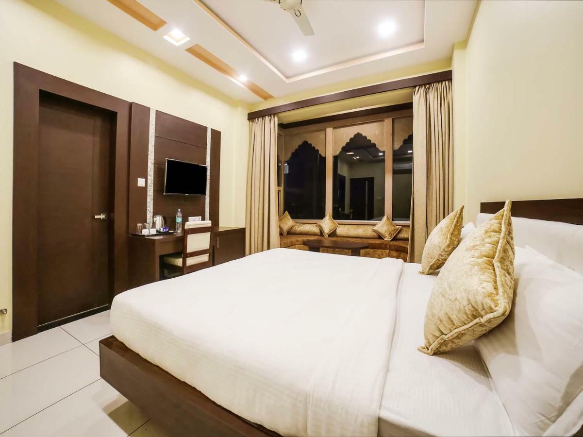 Hotel Golden Heritance Puskár Kültér fotó